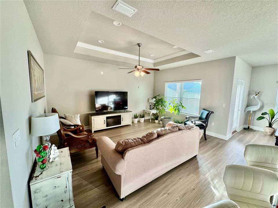 出租: $2,900 (3 贝兹, 2 浴室, 1635 平方英尺)