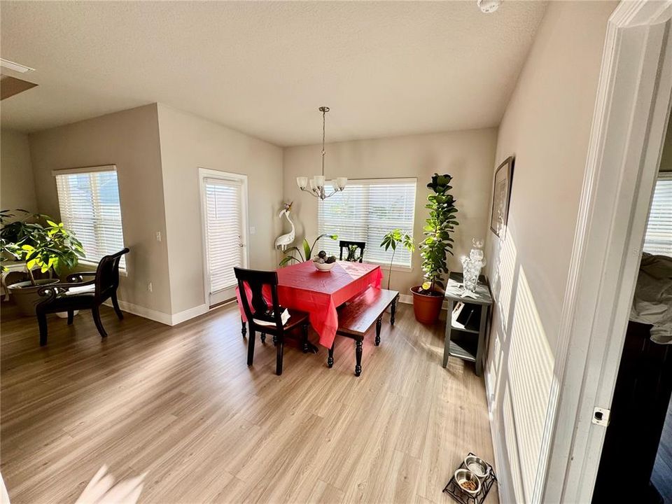 出租: $2,900 (3 贝兹, 2 浴室, 1635 平方英尺)