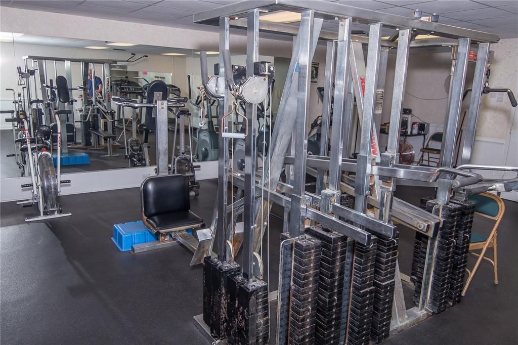 For Sale: $154,900 (2 beds, 2 baths, 1456 Square Feet)