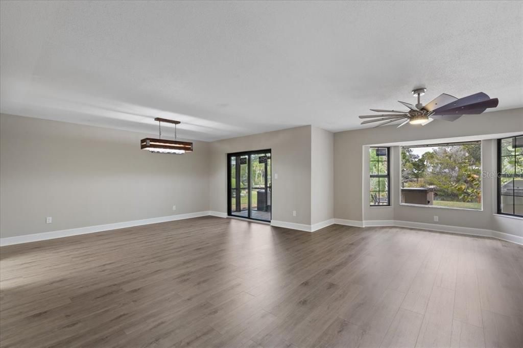 待售: $264,900 (2 贝兹, 2 浴室, 1862 平方英尺)