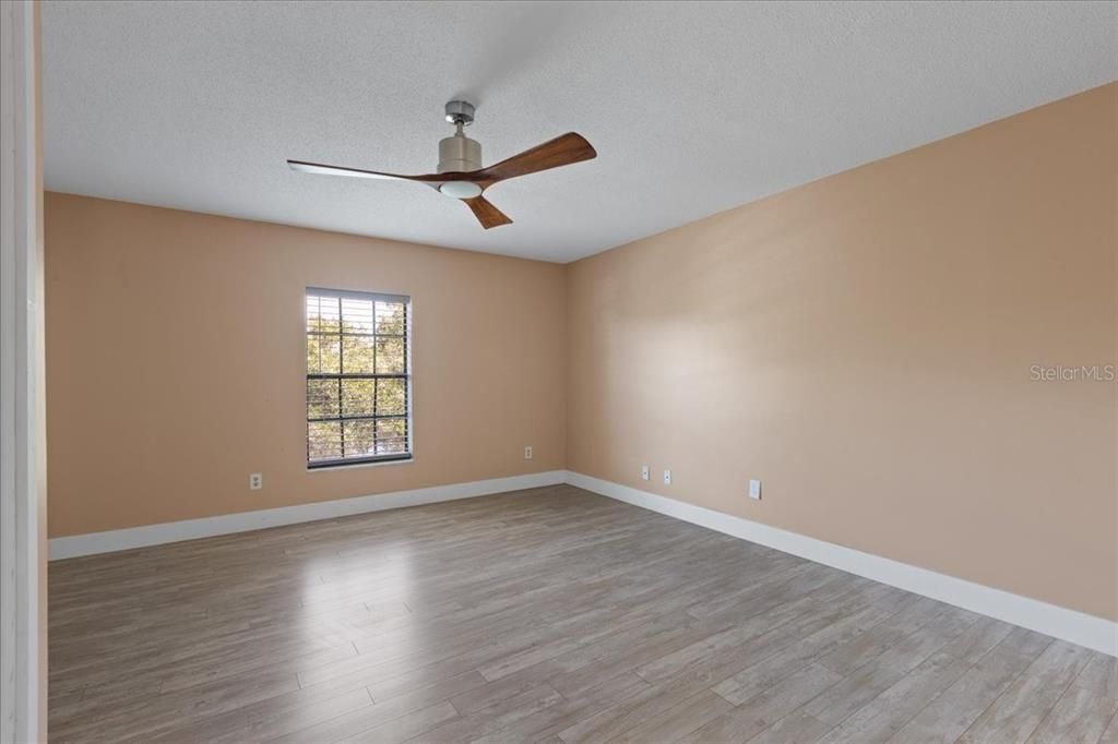 待售: $264,900 (2 贝兹, 2 浴室, 1862 平方英尺)