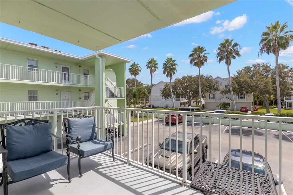 На продажу: $375,000 (2 спален, 2 ванн, 1016 Квадратных фут)