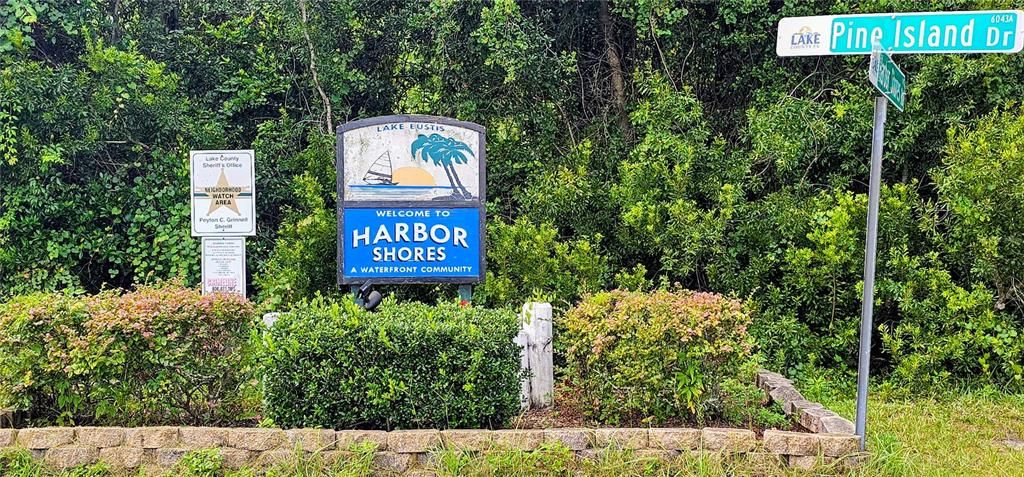 待售: $103,000 (0.22 acres)