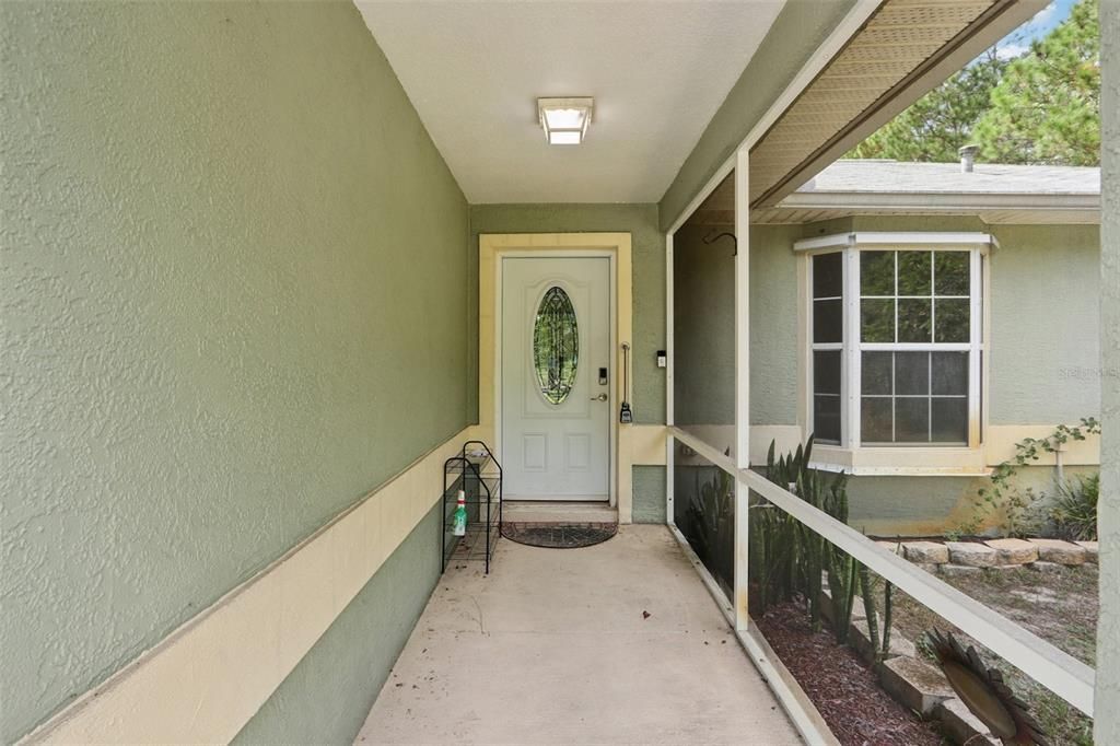 На продажу: $359,999 (3 спален, 2 ванн, 1677 Квадратных фут)