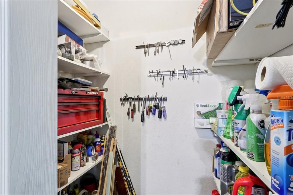 На продажу: $359,999 (3 спален, 2 ванн, 1677 Квадратных фут)