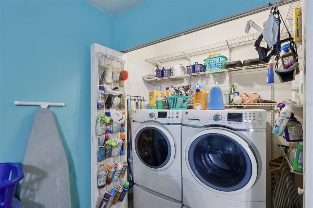 На продажу: $359,999 (3 спален, 2 ванн, 1677 Квадратных фут)