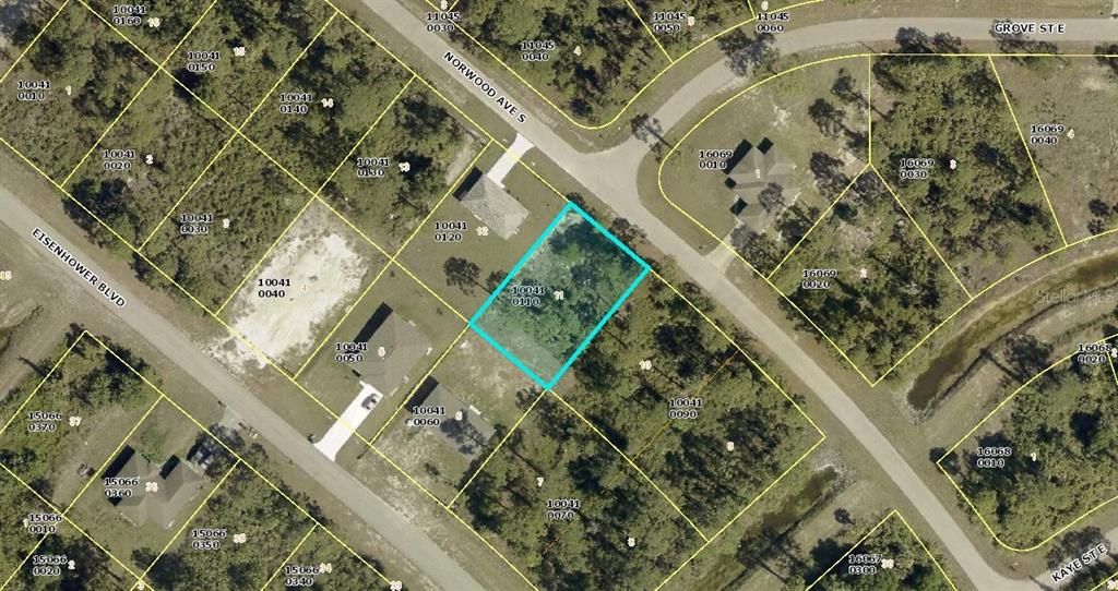 For Sale: $25,000 (0.23 acres)