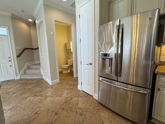 合同活跃: $3,075 (4 贝兹, 3 浴室, 1834 平方英尺)