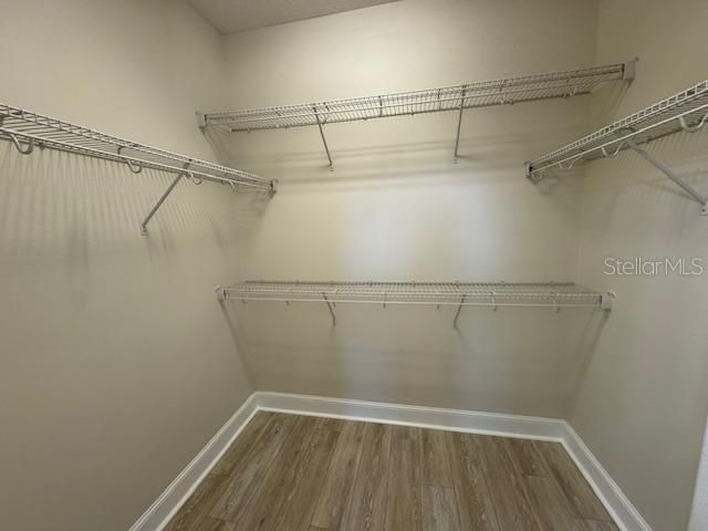 合同活跃: $3,075 (4 贝兹, 3 浴室, 1834 平方英尺)