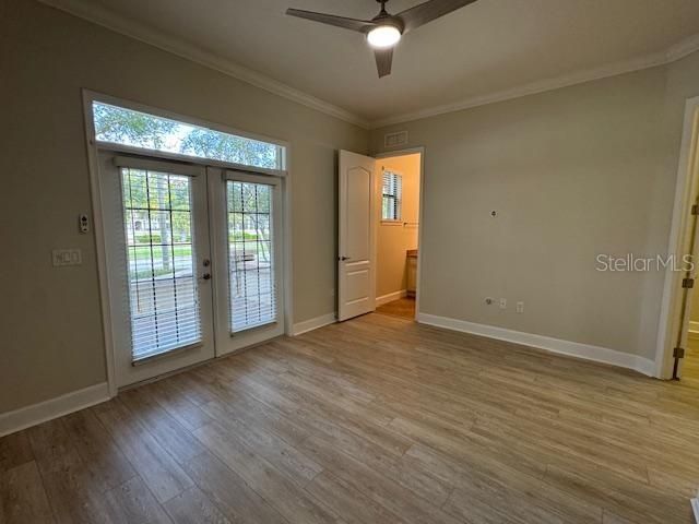 合同活跃: $3,075 (4 贝兹, 3 浴室, 1834 平方英尺)