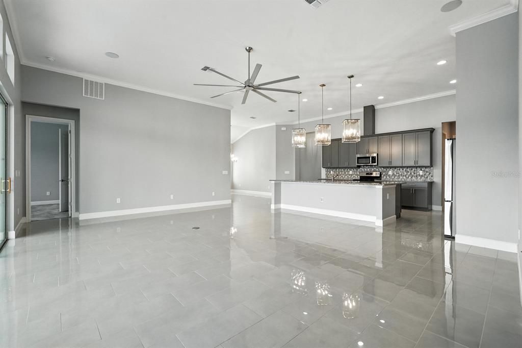 待售: $734,900 (4 贝兹, 3 浴室, 2479 平方英尺)