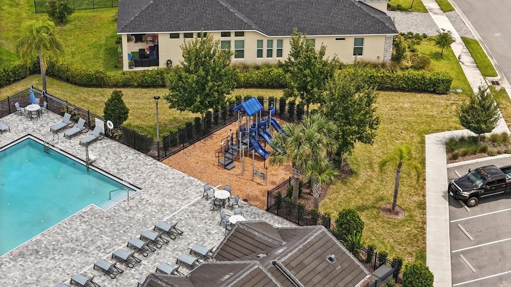 待售: $734,900 (4 贝兹, 3 浴室, 2479 平方英尺)