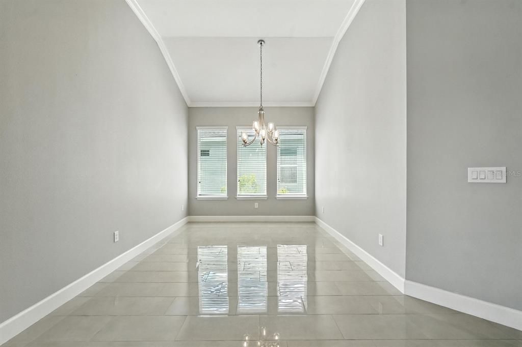 待售: $734,900 (4 贝兹, 3 浴室, 2479 平方英尺)