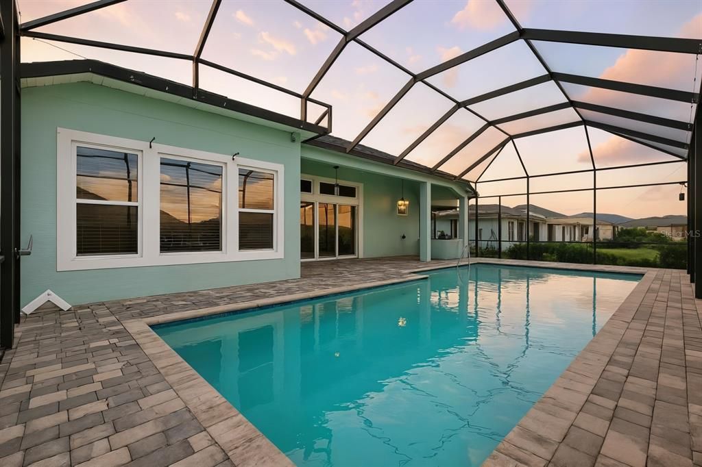 待售: $734,900 (4 贝兹, 3 浴室, 2479 平方英尺)