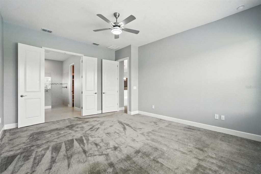 待售: $734,900 (4 贝兹, 3 浴室, 2479 平方英尺)