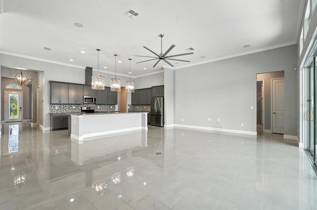 待售: $734,900 (4 贝兹, 3 浴室, 2479 平方英尺)