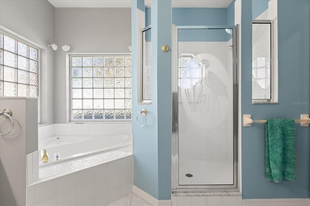 En Venta: $410,000 (3 camas, 2 baños, 1821 Pies cuadrados)