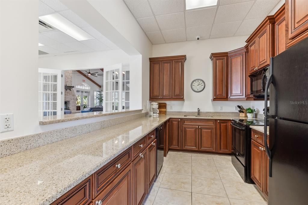 Под контрактом: $580,000 (4 спален, 3 ванн, 2620 Квадратных фут)