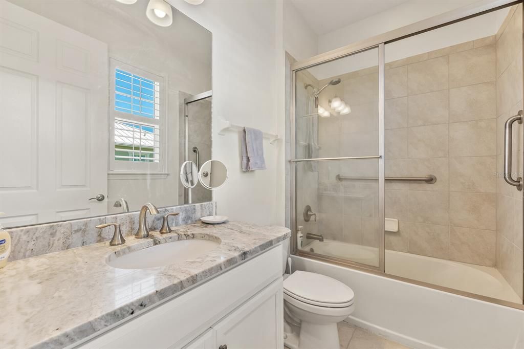 Под контрактом: $580,000 (4 спален, 3 ванн, 2620 Квадратных фут)