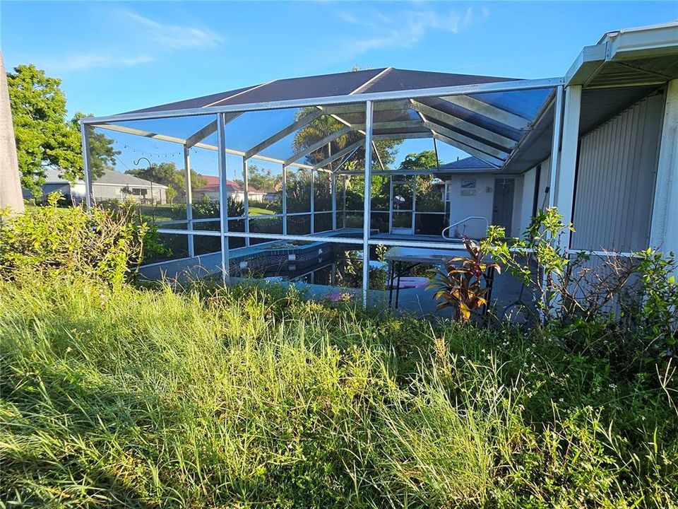 Activo con contrato: $249,900 (3 camas, 2 baños, 1779 Pies cuadrados)