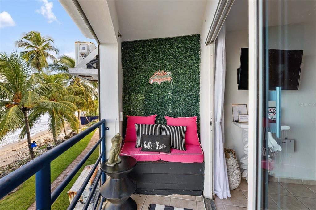 待售: $325,000 (2 贝兹, 1 浴室, 550 平方英尺)