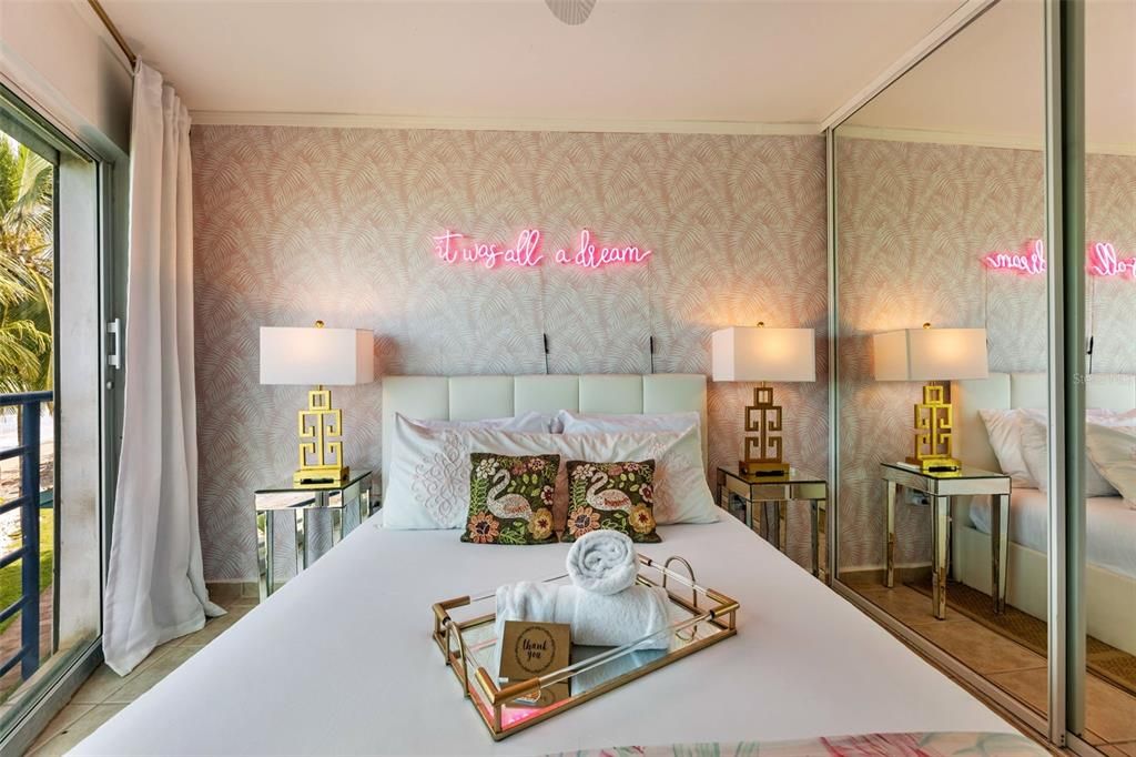 待售: $325,000 (2 贝兹, 1 浴室, 550 平方英尺)