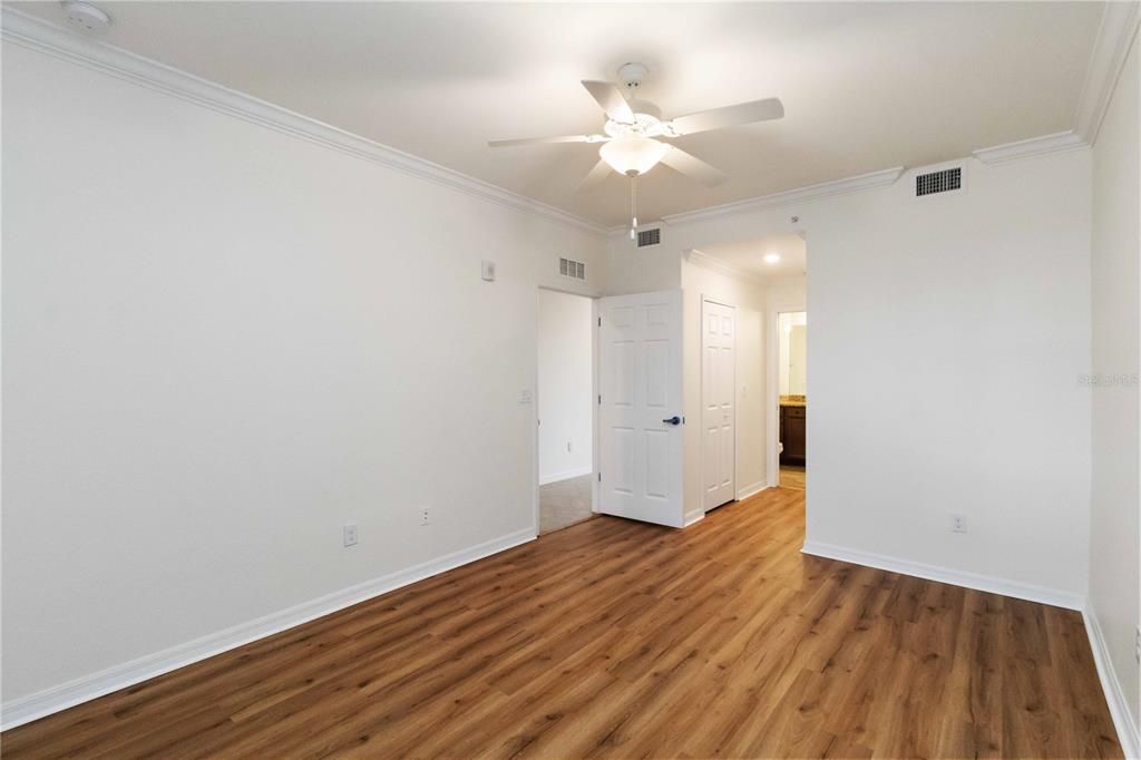 待售: $398,999 (2 贝兹, 2 浴室, 1336 平方英尺)