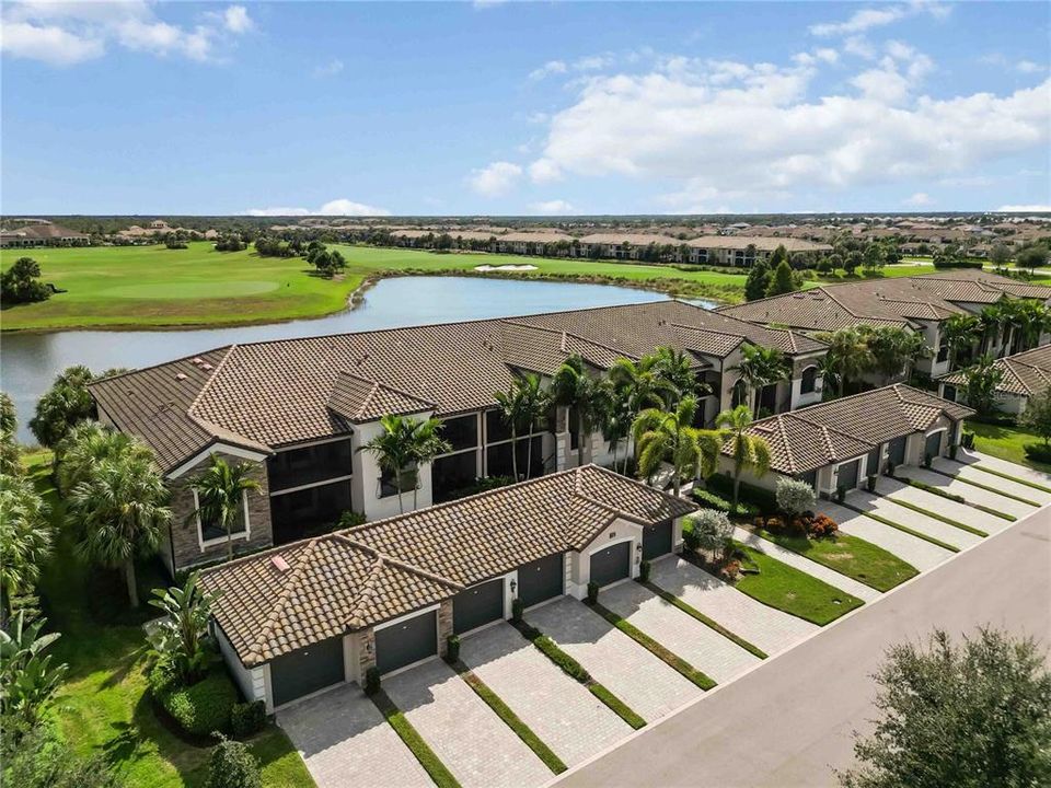 待售: $398,999 (2 贝兹, 2 浴室, 1336 平方英尺)