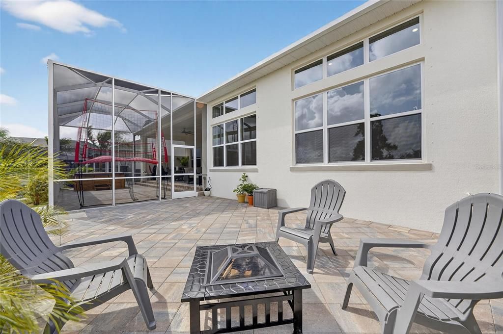 待售: $1,095,000 (4 贝兹, 3 浴室, 2983 平方英尺)