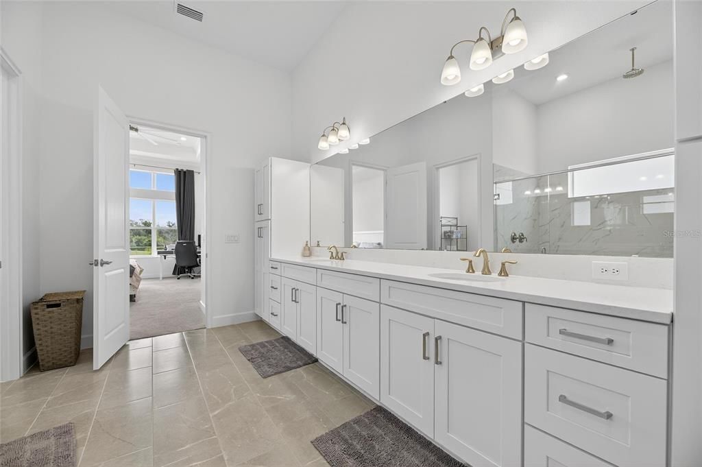 待售: $1,095,000 (4 贝兹, 3 浴室, 2983 平方英尺)