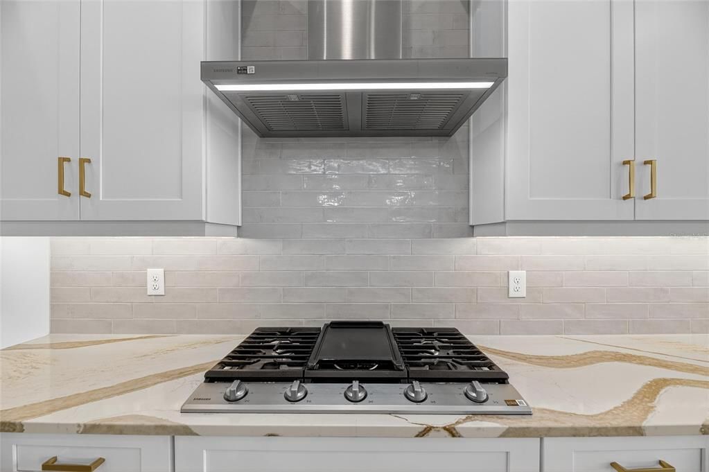 待售: $1,095,000 (4 贝兹, 3 浴室, 2983 平方英尺)