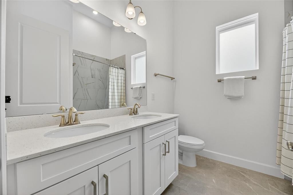 待售: $1,095,000 (4 贝兹, 3 浴室, 2983 平方英尺)