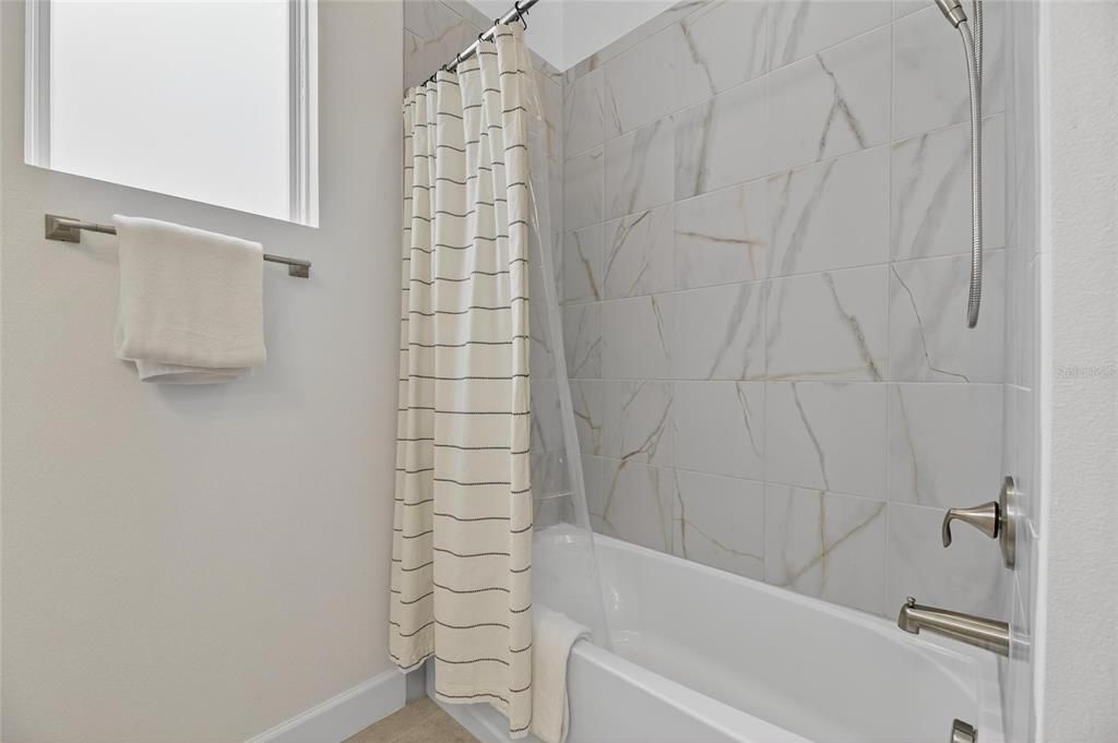 待售: $1,095,000 (4 贝兹, 3 浴室, 2983 平方英尺)