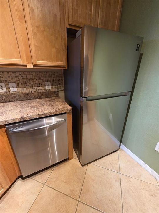 For Rent: $1,350 (1 beds, 1 baths, 769 Square Feet)