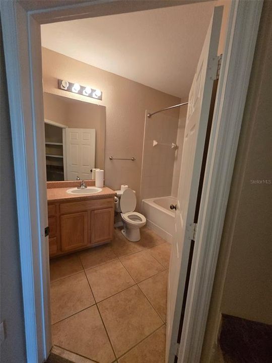 For Rent: $1,350 (1 beds, 1 baths, 769 Square Feet)