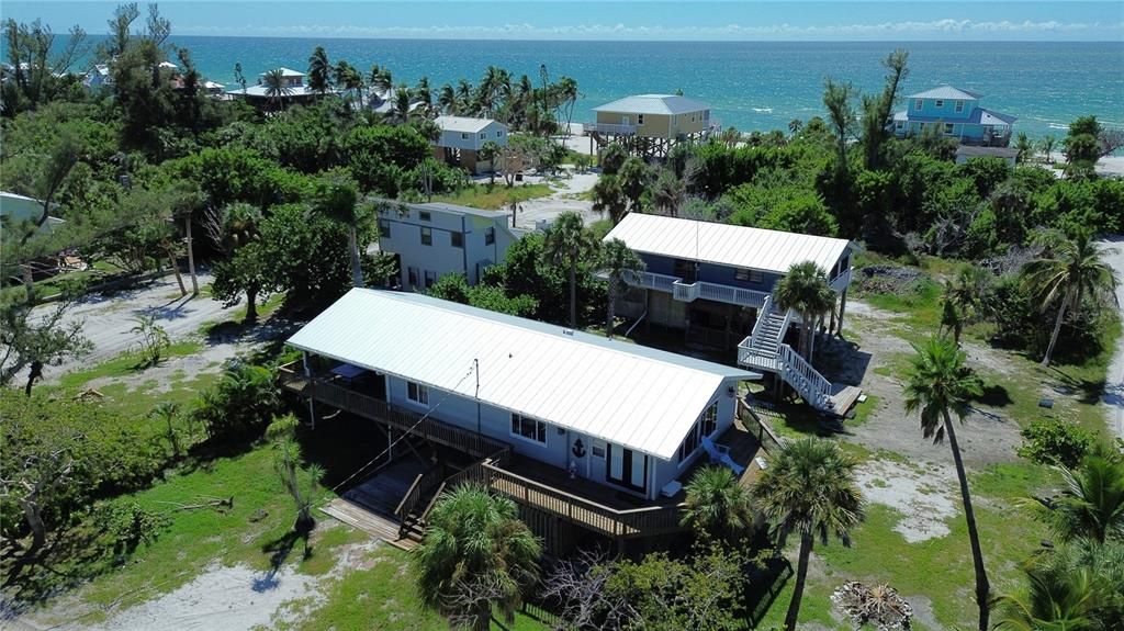 Под контрактом: $599,999 (3 спален, 2 ванн, 1196 Квадратных фут)