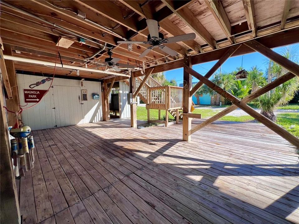 Под контрактом: $599,999 (3 спален, 2 ванн, 1196 Квадратных фут)