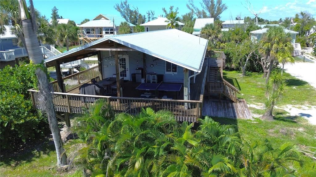 Под контрактом: $599,999 (3 спален, 2 ванн, 1196 Квадратных фут)