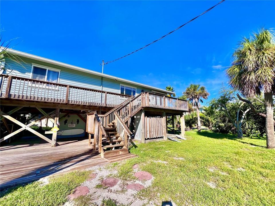 Под контрактом: $599,999 (3 спален, 2 ванн, 1196 Квадратных фут)