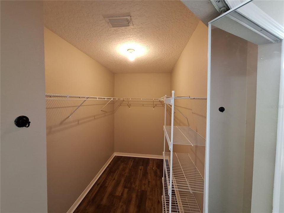 В аренду: $2,595 (4 спален, 2 ванн, 2366 Квадратных фут)