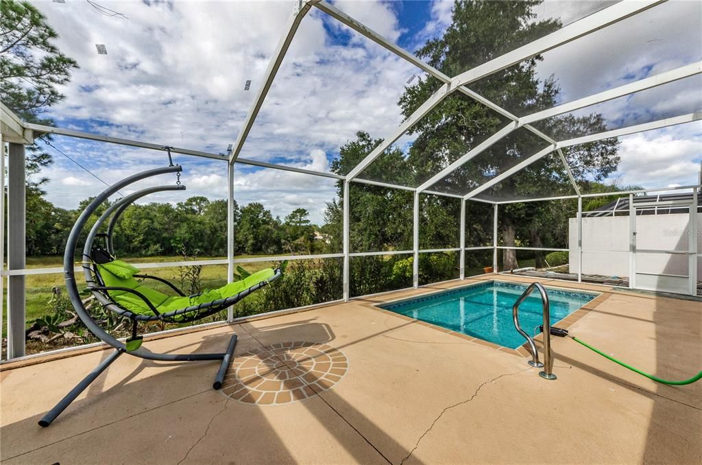 For Sale: $300,000 (2 beds, 2 baths, 1676 Square Feet)