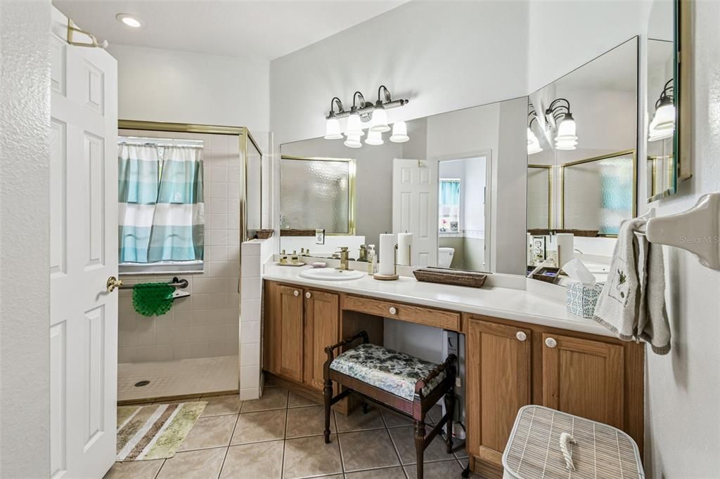 На продажу: $285,000 (2 спален, 2 ванн, 1491 Квадратных фут)