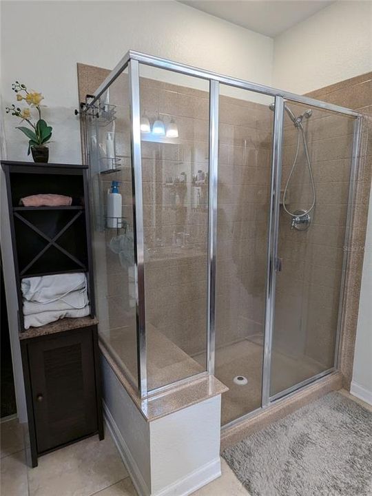 En Venta: $269,900 (3 camas, 2 baños, 1893 Pies cuadrados)