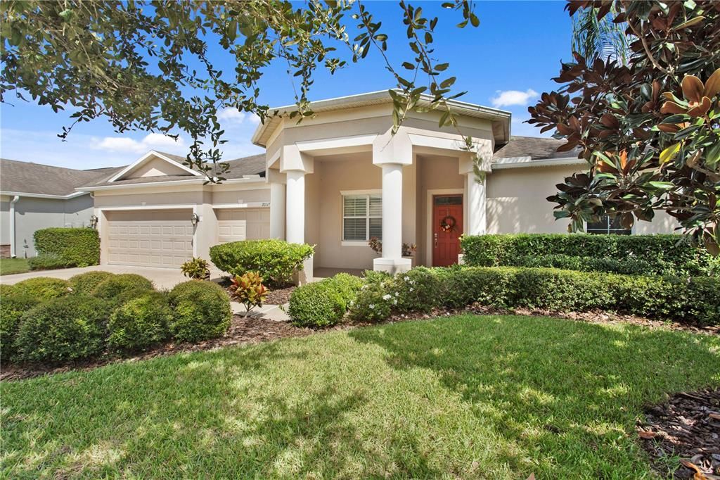 合同活跃: $610,000 (4 贝兹, 3 浴室, 2537 平方英尺)