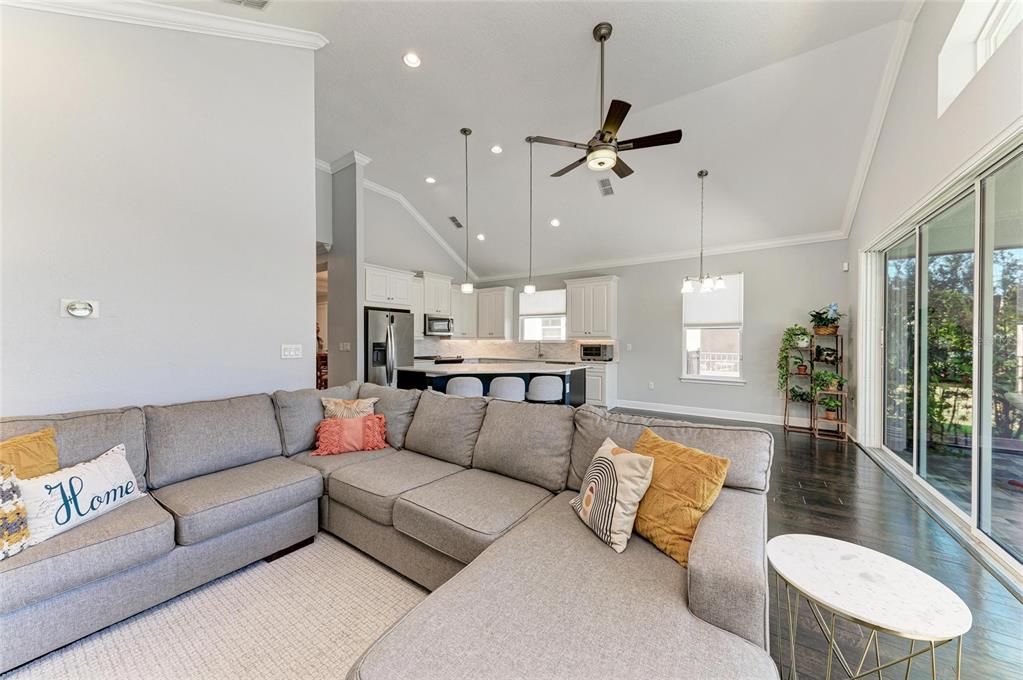 Active With Contract: $4,500 (3 beds, 2 baths, 2507 Square Feet)