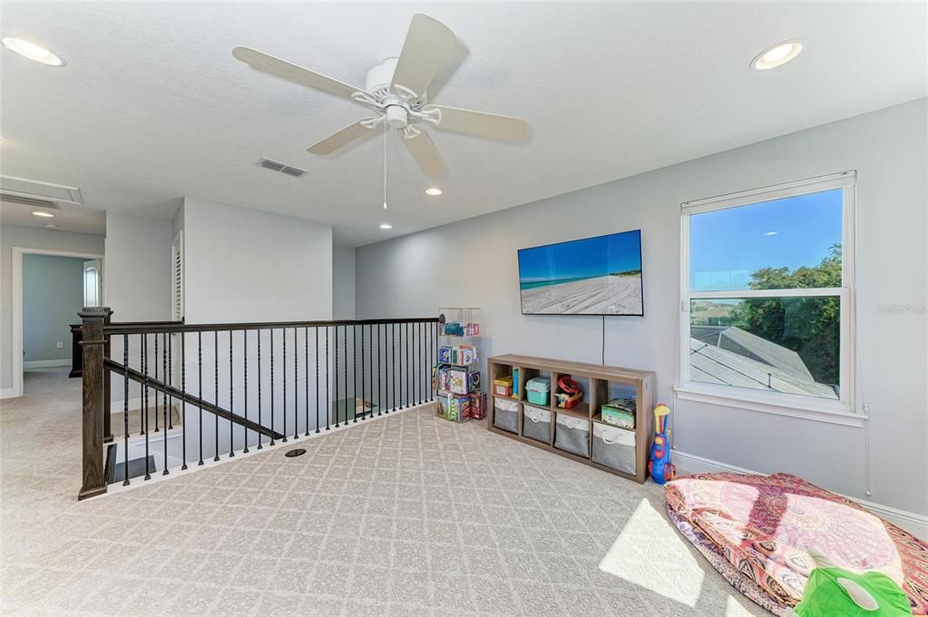 Active With Contract: $4,500 (3 beds, 2 baths, 2507 Square Feet)