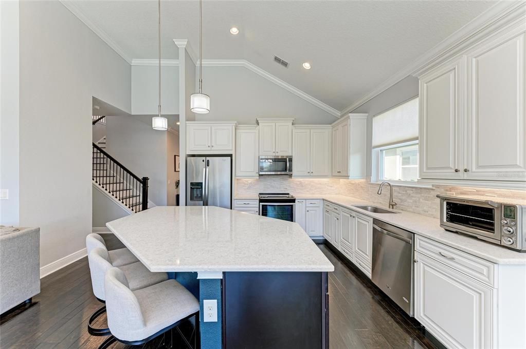 Active With Contract: $4,500 (3 beds, 2 baths, 2507 Square Feet)