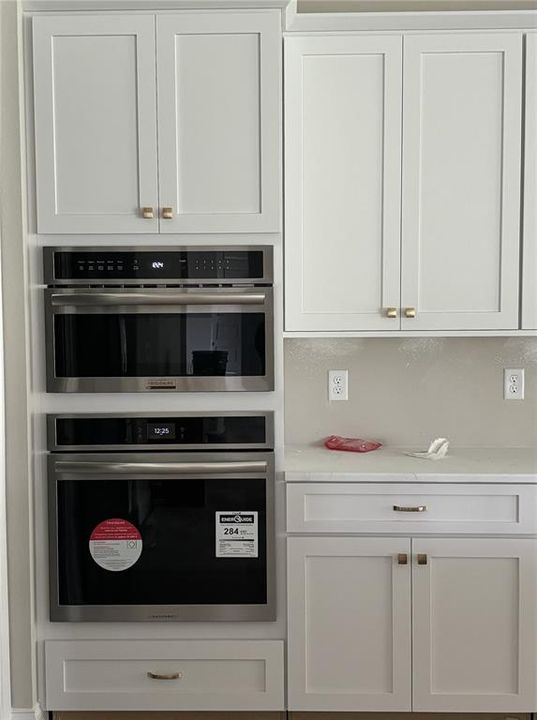 En Venta: $625,000 (4 camas, 3 baños, 2431 Pies cuadrados)