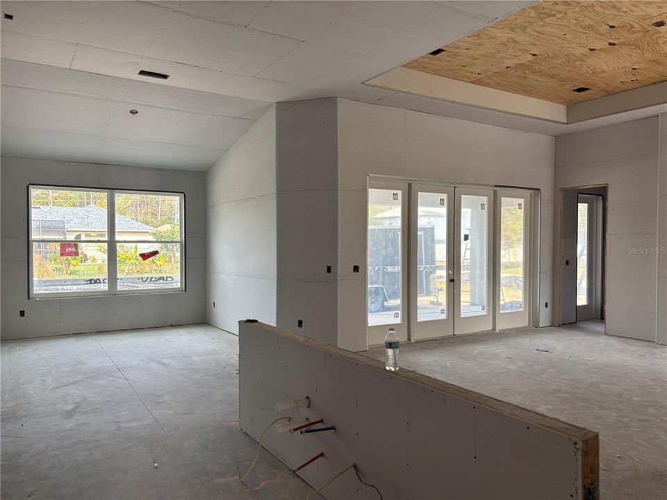 En Venta: $625,000 (4 camas, 3 baños, 2431 Pies cuadrados)