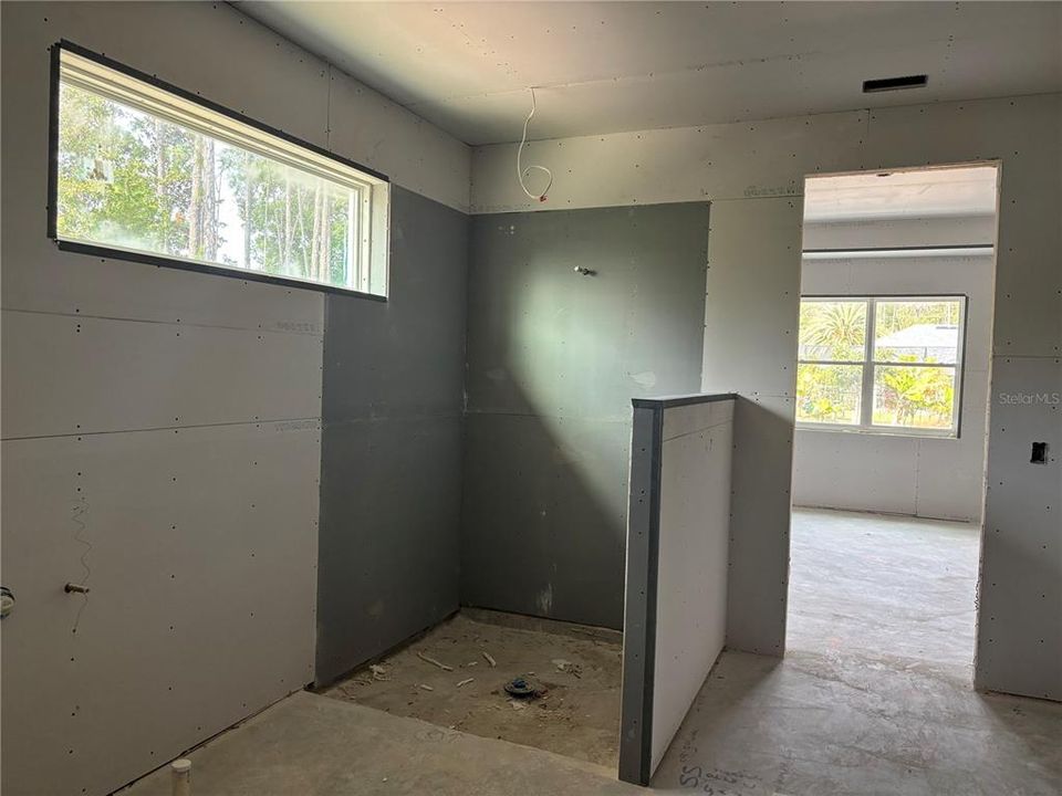 En Venta: $625,000 (4 camas, 3 baños, 2431 Pies cuadrados)